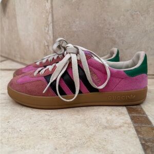 Adidas gazelle x Gucci Women's Vibrant Pink and Green Sneakers